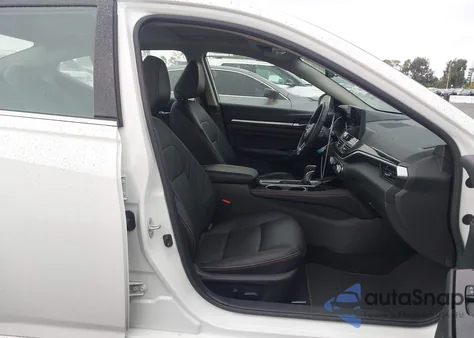 2024 Nissan Altima Sr Fwd из США, поврежденный, VIN 1N4BL4CV9RN381528